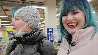 Встретила Екатерину Скулкину в супермаркете в Зеленограде